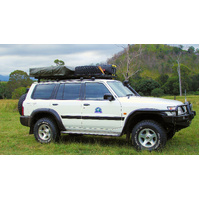 Nissan Patrol 2012 + front seat covers