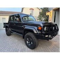 79 Series Dual Cab (2024 to present); 2 fr with 60/40 split rear bench.