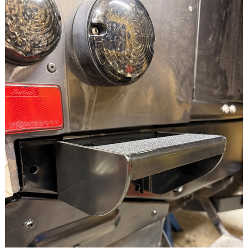 Hannibal Defender Chassis Step