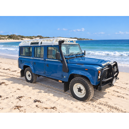 Defender 110 Station Wagon (pre 2007); 2 fronts, 60/40 rear bench Seat Covers