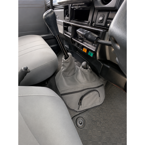 79/78/76 in-line engine – Double / Single Cab / Station Wagon - no cup holder - Manual – 4x4 (pre 2009)